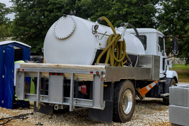 Best Construction site porta potty rental  in Warroad, MN